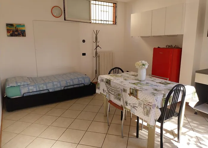 All'ombra Del Campanile * Bergamo